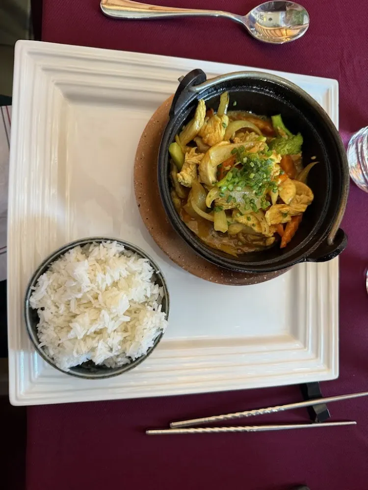 Tom Curry Crevettes Curry À la Crème de Coco Et Riz Blanc